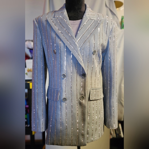 Chic Silver Striped Suit Set - Picture 6 of 9